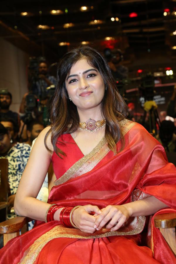 Amritha Aiyer (57)