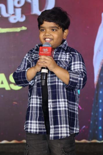 SankranthikiVasthunam (156)
