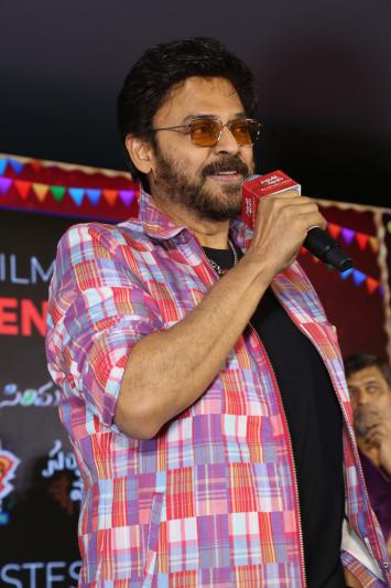SankranthikiVasthunam (177)