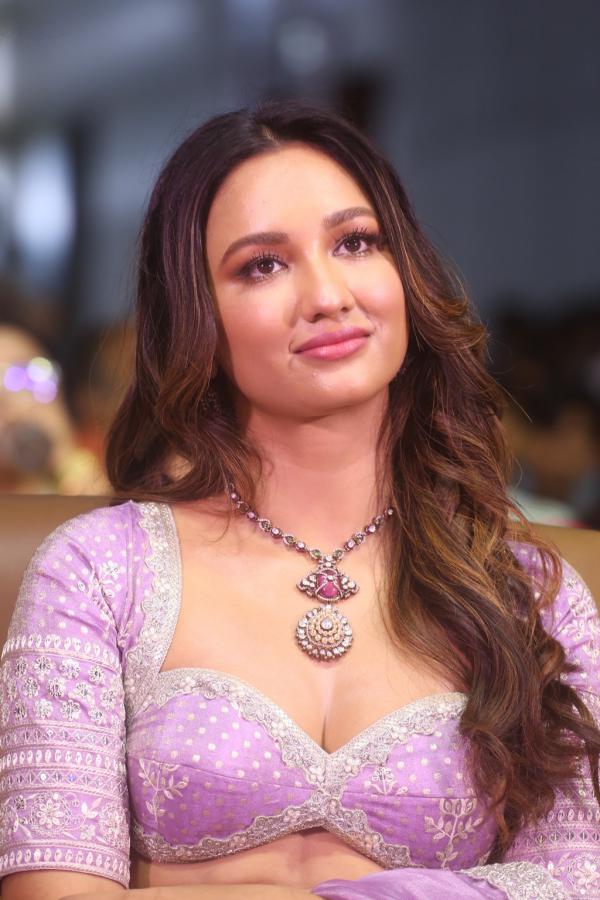 Akanksha Sharma (1)