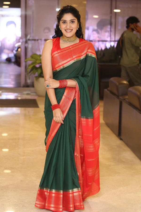 Dhanya Balakrishna (64)