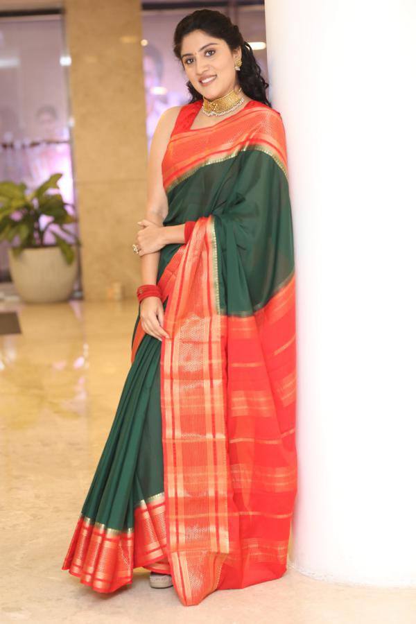 Dhanya Balakrishna (73)
