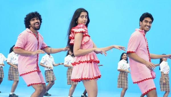 Trendy Song “Hawa.. Hawa” Lyrical Video Released from ‘Patang’