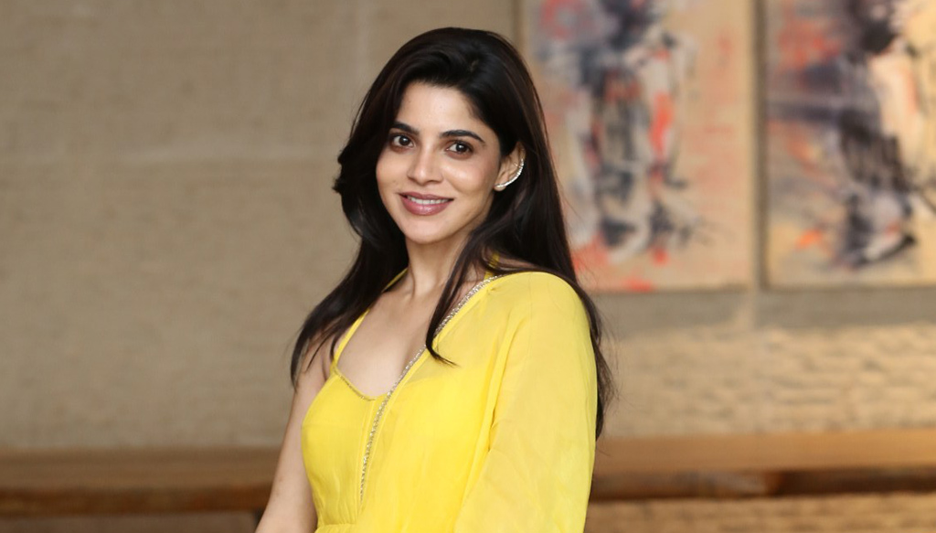Divya Bharati Stills
