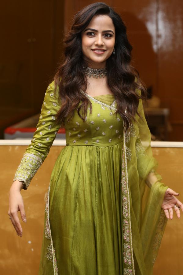 Vaishnavi (113)