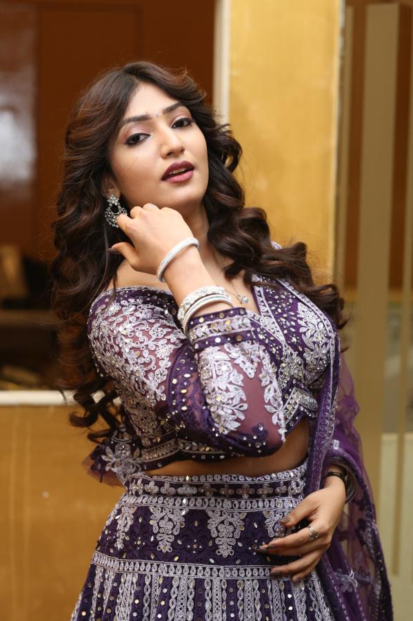 Vaishnavi (59)