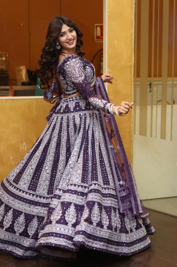 Vaishnavi (72)