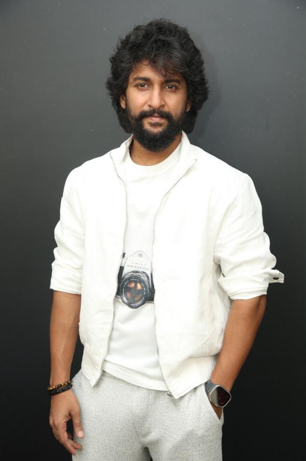 Hero Nani (33)