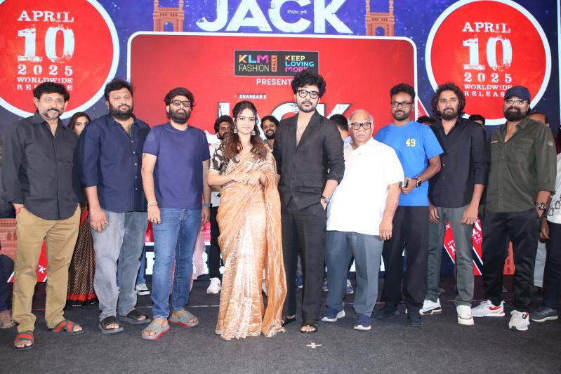 Jack Movie Pre Release Function