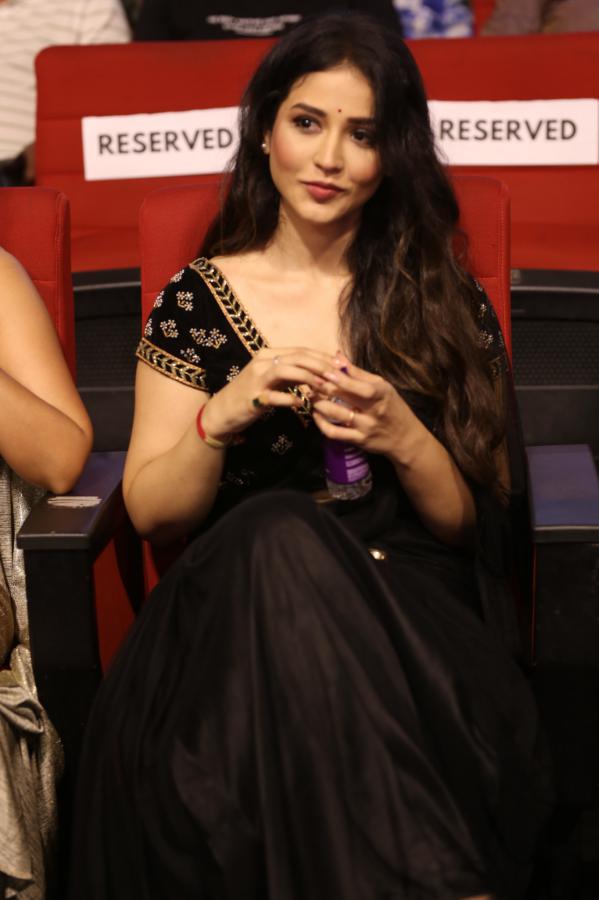 Priyanka jawlakar (29)