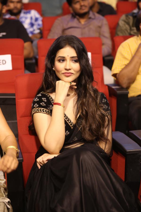 Priyanka jawlakar (44)