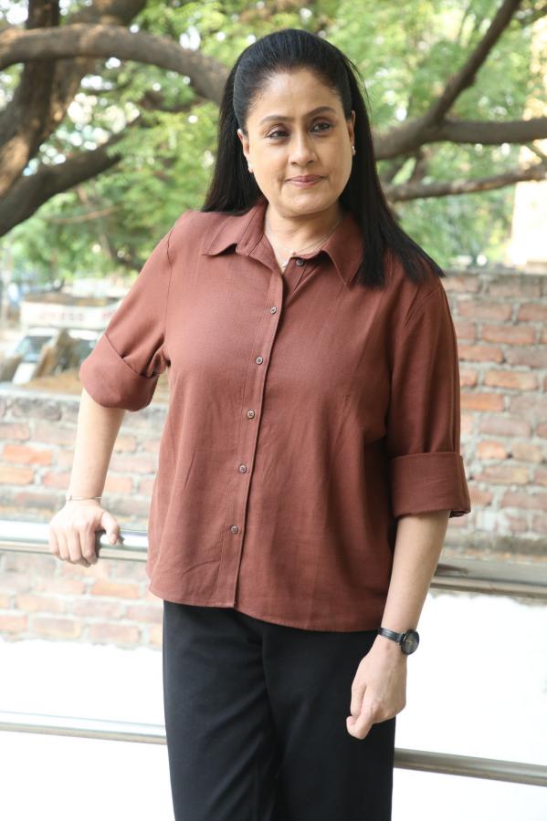 Vijayashanthi (146)
