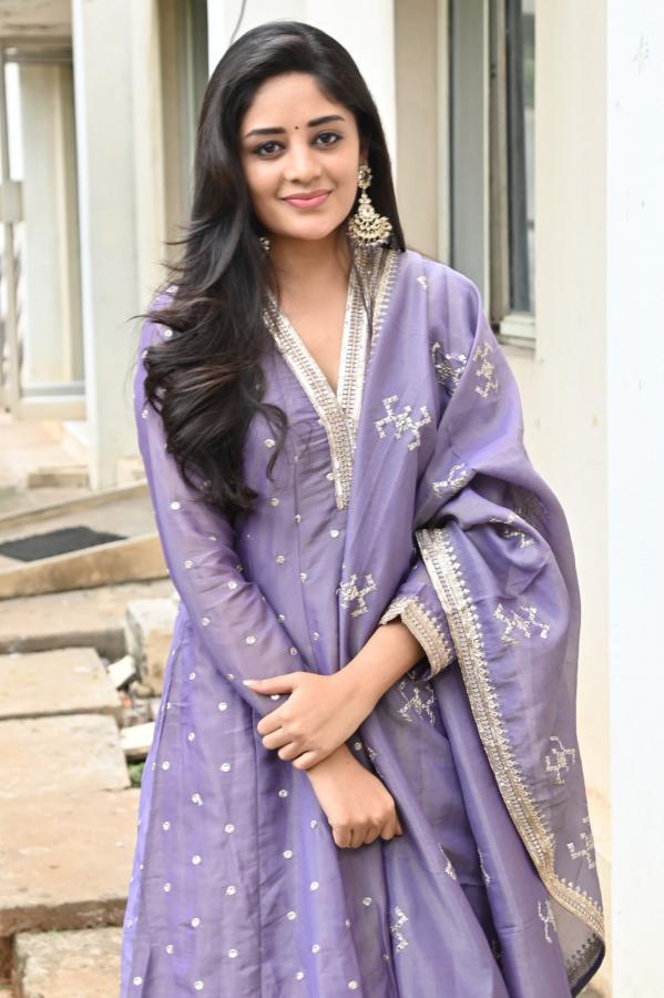 Deepshika (5)_2000x1333