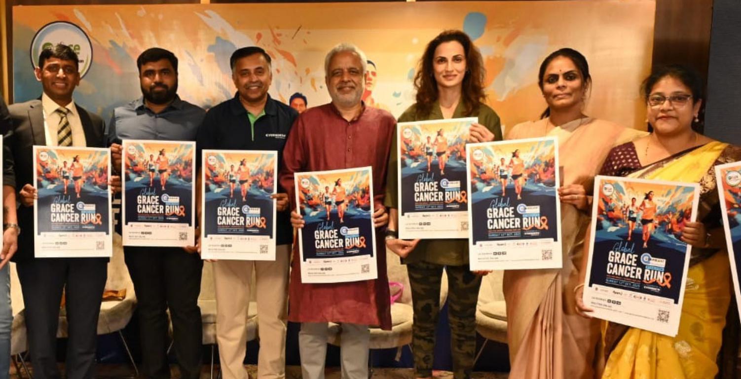 SHILPA REDDY AND DR ALAGU VARSINI _DR CHINA BABU SUNKAVALLI AND OTEHRS AT THE LAUNCH OF GRACE CANCER RUN 2025 FLYER LAUNCH–2