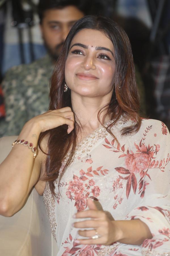 Samantha (36)