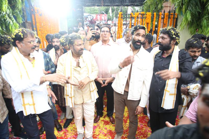 Manchu Vishnu & Mohan Babu Rally at Guntur