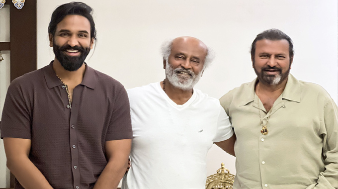 Rajinikanth Watches Kannappa on the Eve of 30 Glorious Years of Pedarayudu