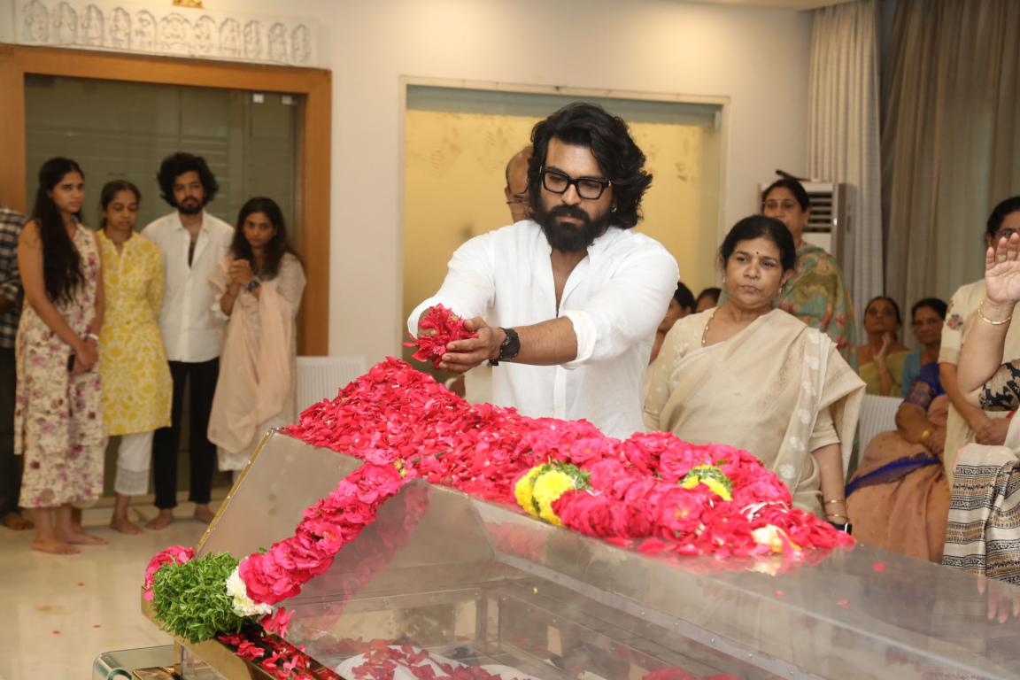 Celebs Pay Homage to ALLU Arjun’s Grand Mother