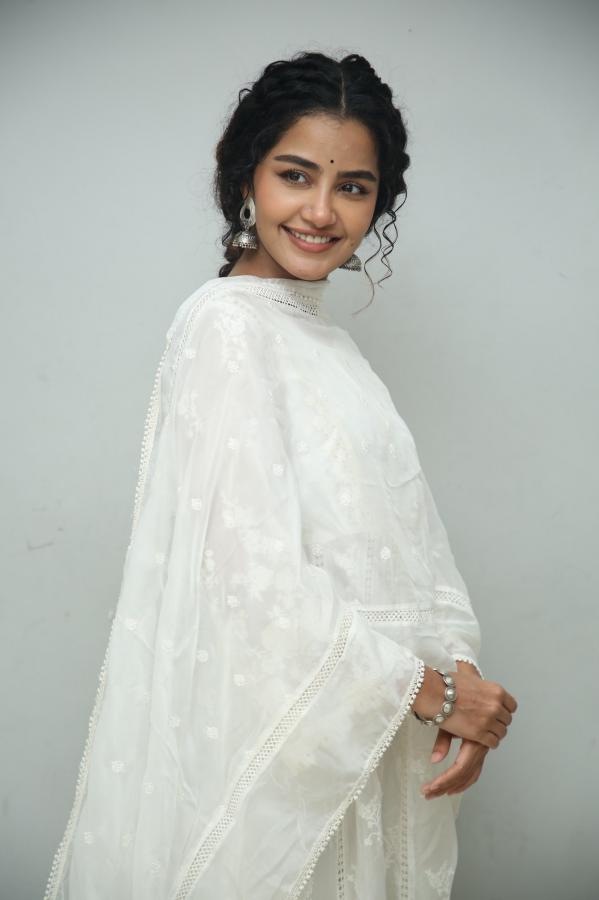 Anupama (59)