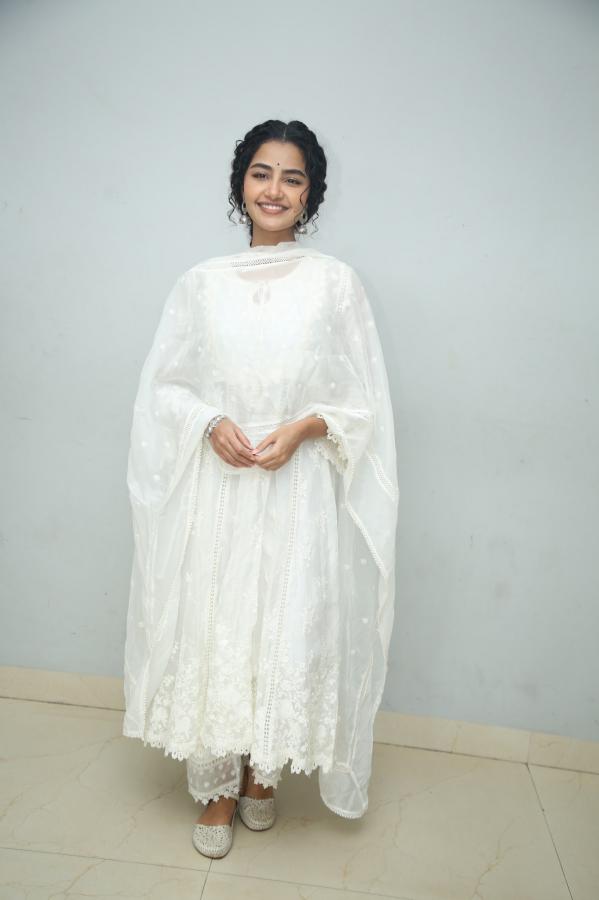 Anupama (72)