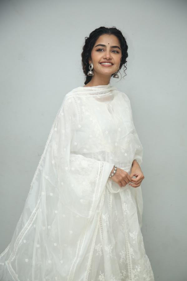 Anupama (80)