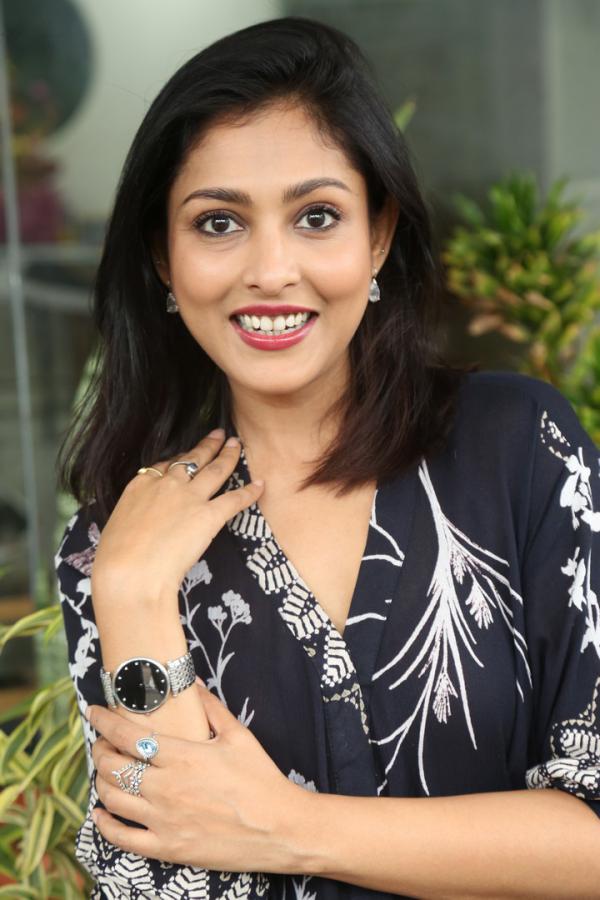 Madhu Shalini (12)