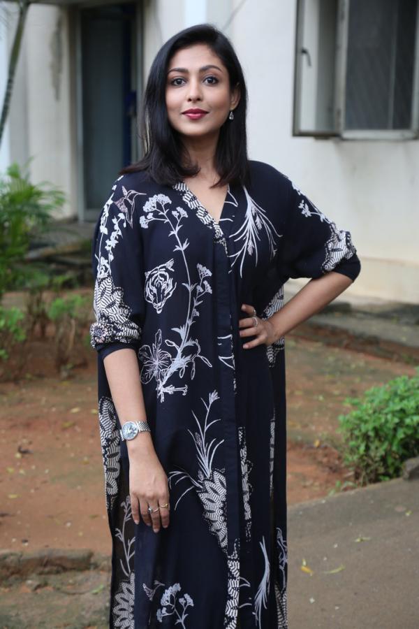 Madhu Shalini (15)