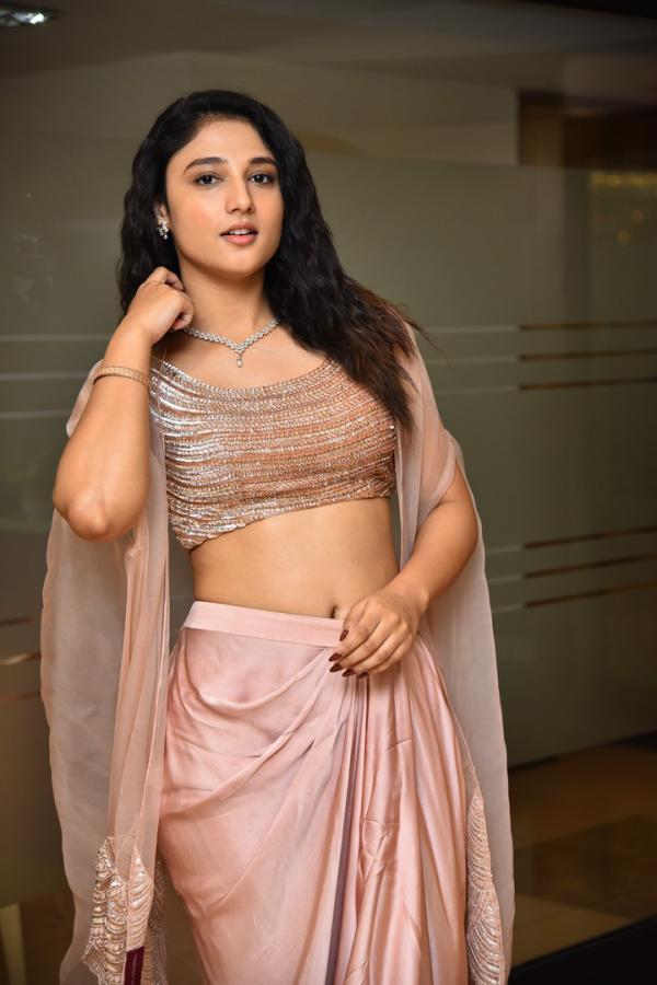 Ritika Nayak (46)