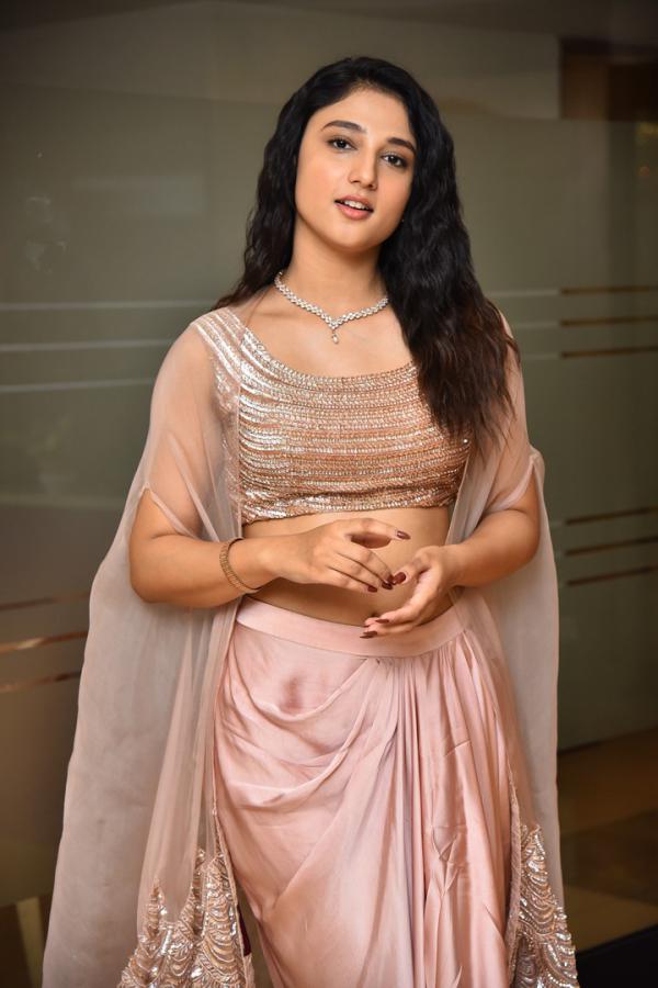 Ritika Nayak (57)