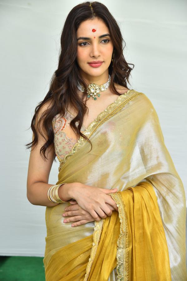 Nakshatra (43)
