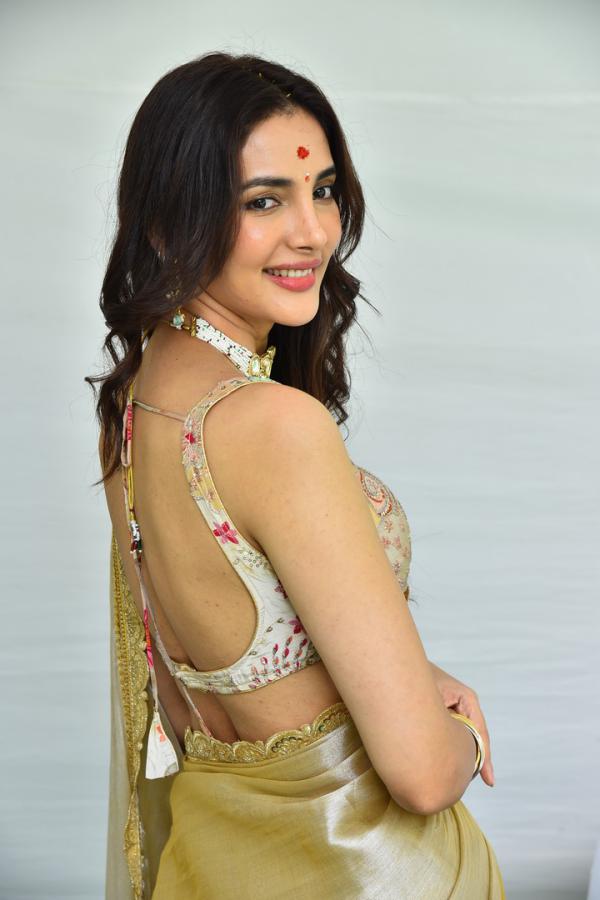Nakshatra (44)