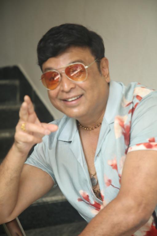 Naresh Vasuki (78)