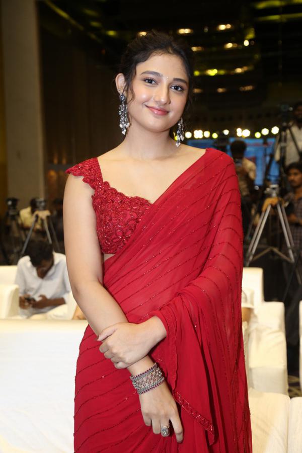 Ritika Nayak (39)
