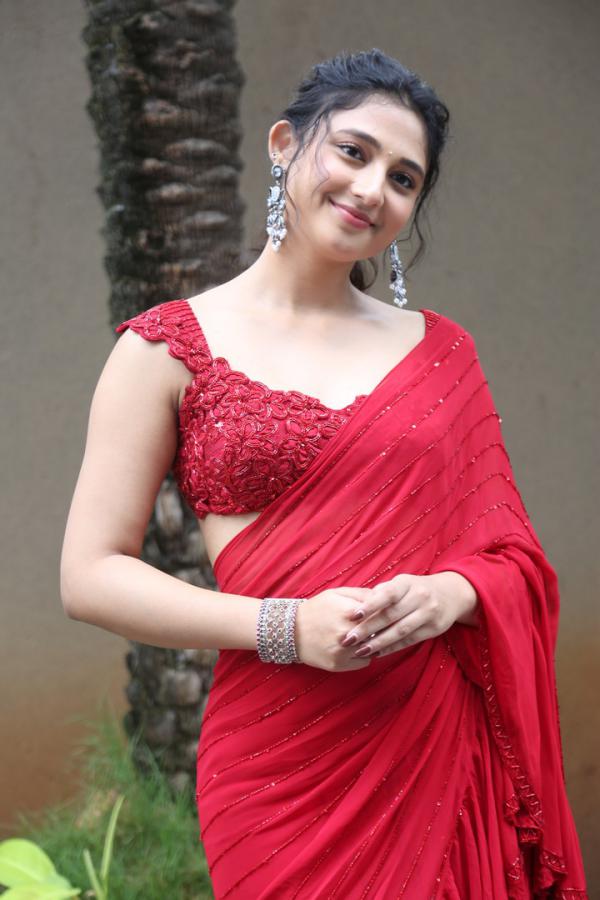 Ritika Nayak (61)
