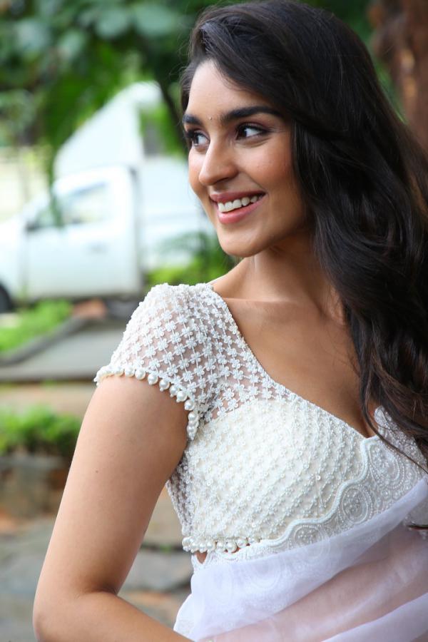 Yukti Thareja (12)