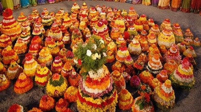Bathukamma Blossoms Across America Telanganas Floral Festival Finds Its Rhythm Abroad 