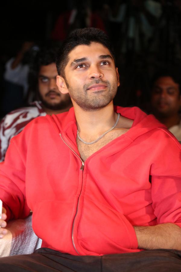 Dhruv Vikram (4)
