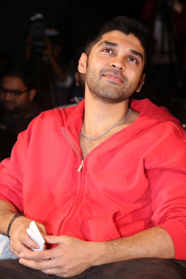 Dhruv Vikram (8)