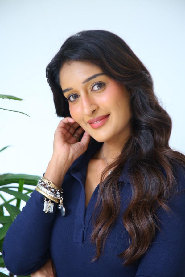 Niharika NM (8)
