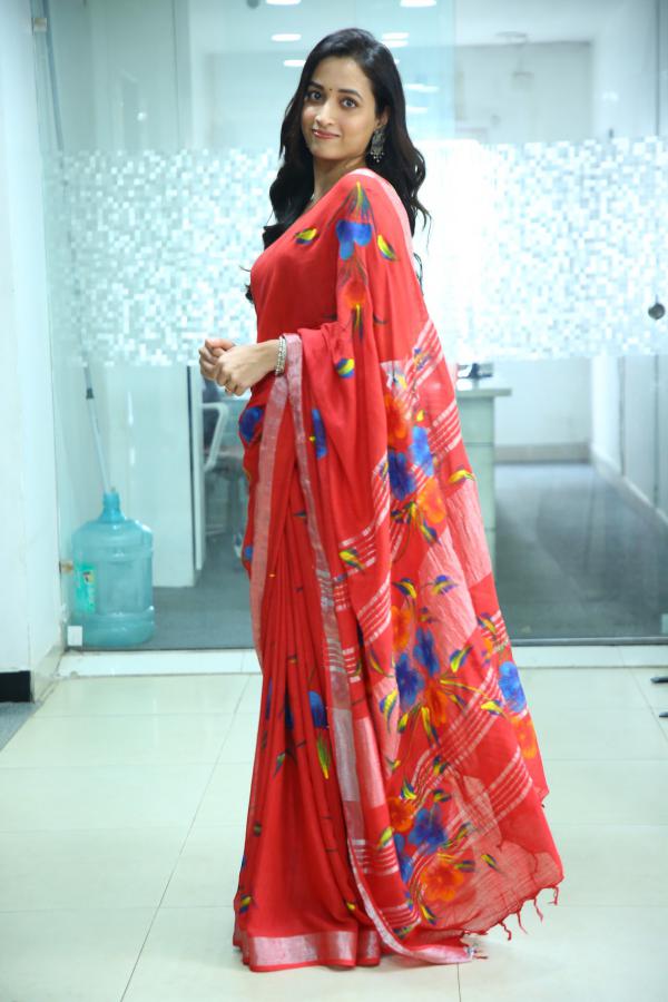 Srinidhi Shetty (84)