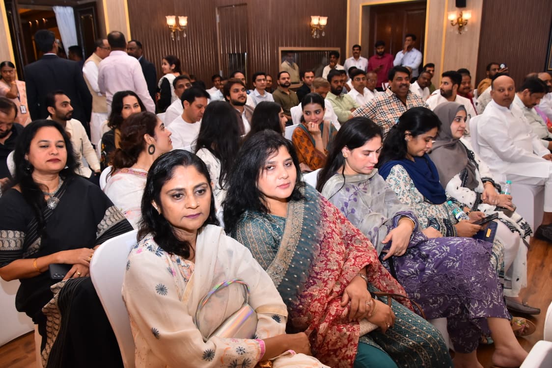 WhatsApp Image 2025-10-31 at 13.52.45