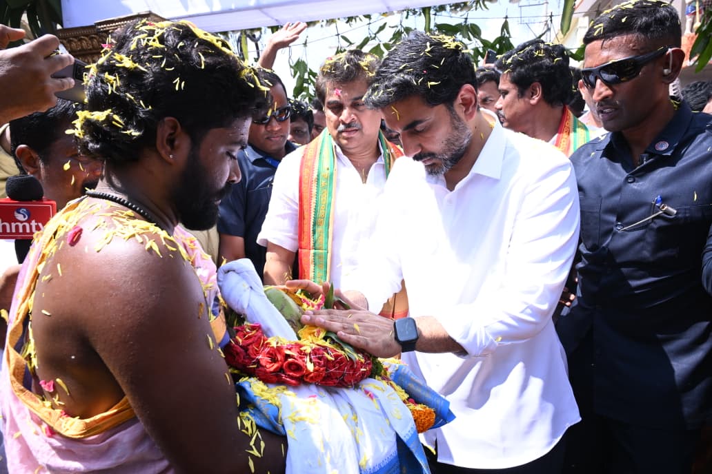 WhatsApp Image 2025-10-31 at 15.37.00 (1)