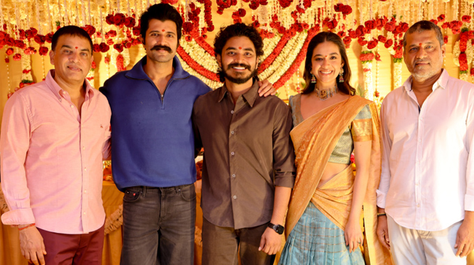 Vijay Deverakonda, Dil Raju & Sirish & Ravi Kiran Kola Team Up for a Grand Project! Vijay Deverakonda Dil Raju Sirish Ravi Kiran Kola Team Up For A Grand Project