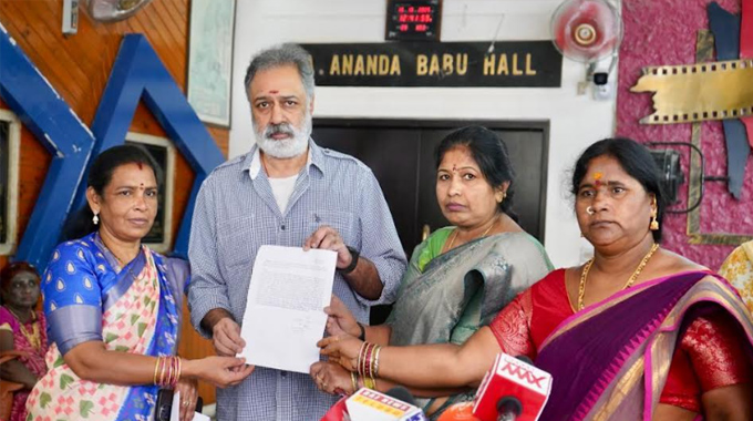 Women’s Associations File Complaint Against “PrabhutvaSarai Dukanam” at Film Chamber Womens Associations File Complaint Against Prabhutvasarai Dukanam At Film Chamber