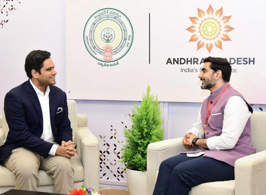 WhatsApp Image 2025-11-14 at 18.02.03