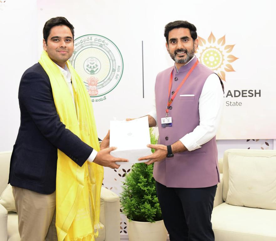 WhatsApp Image 2025-11-14 at 18.02.08