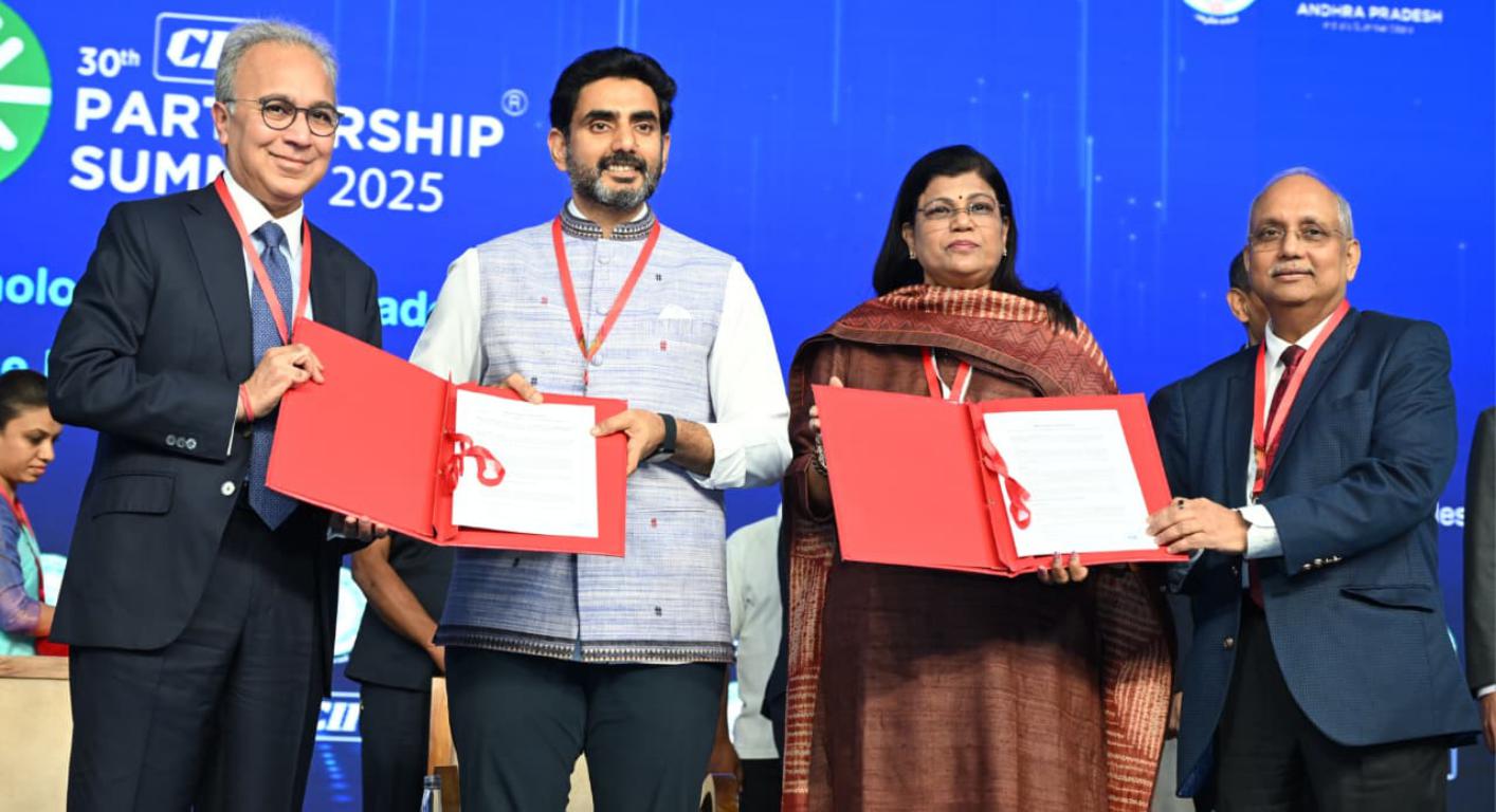 WhatsApp Image 2025-11-15 at 14.33.05 (2)