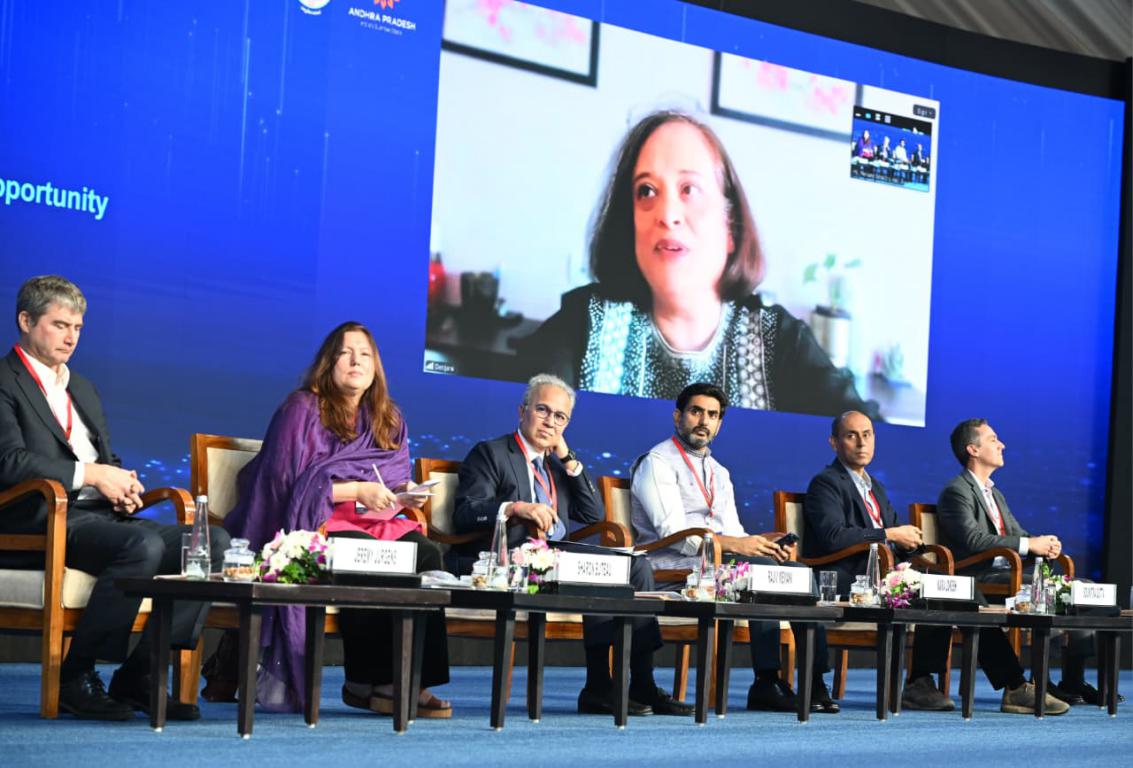 WhatsApp Image 2025-11-15 at 14.33.05