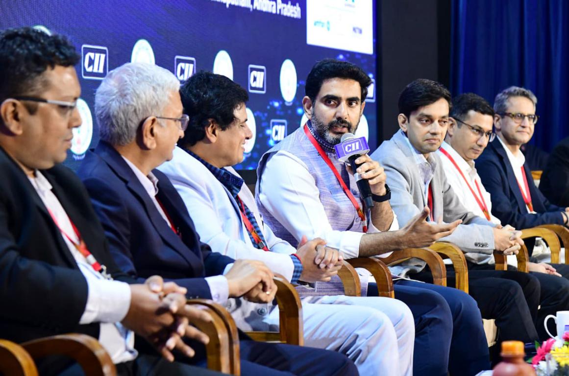 WhatsApp Image 2025-11-15 at 22.18.52 (2)