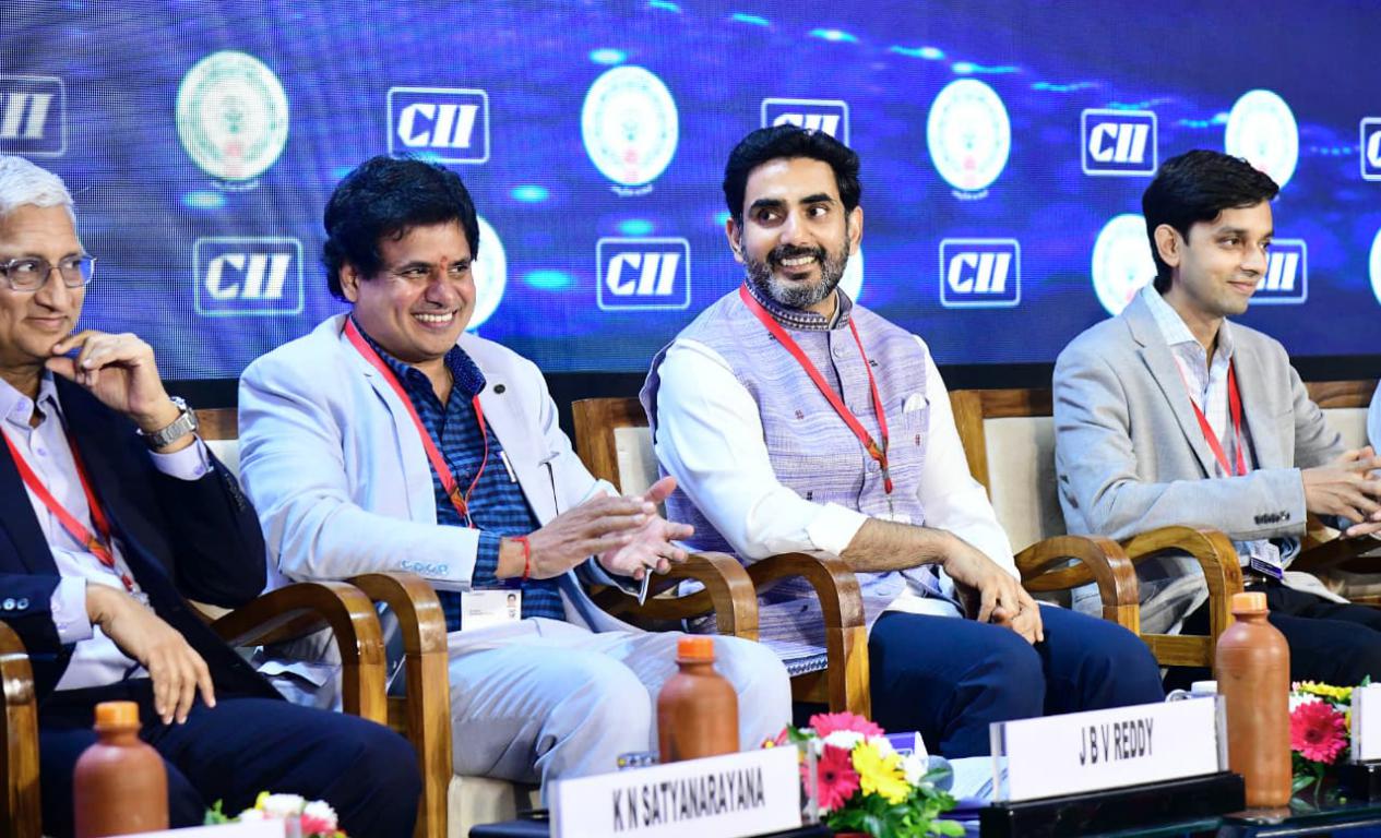 WhatsApp Image 2025-11-15 at 22.18.52